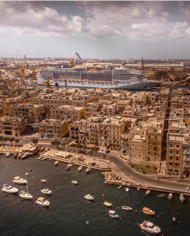 New & Unique Apartment - A 5 Minutes Ferry To Capital City Of Valletta Senglea Eksteriør billede